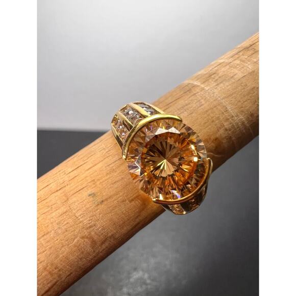 Champagne and white CZ gold over sterling ring size 8 - Picture 5 of 11